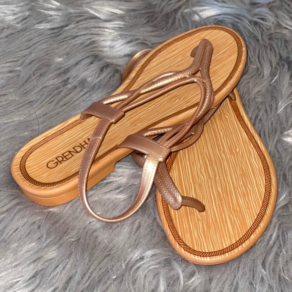 EUC Grenada Brazilian Cacau Thong Ankle Strap Sandals Size 7 - Picture 1 of 4